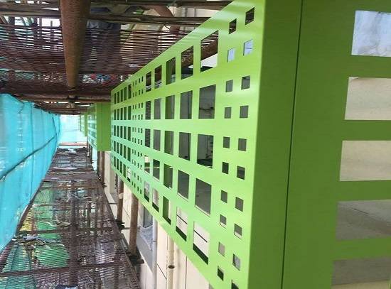 金铝质建材打造空调罩 践行绿色环保建筑理念